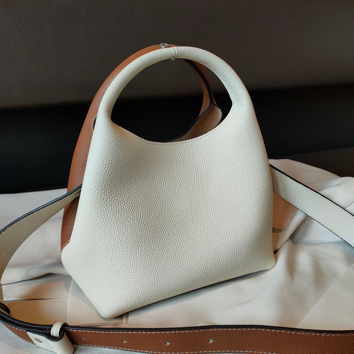 Le Sac Tendance Minalova, en Cuir de Vache